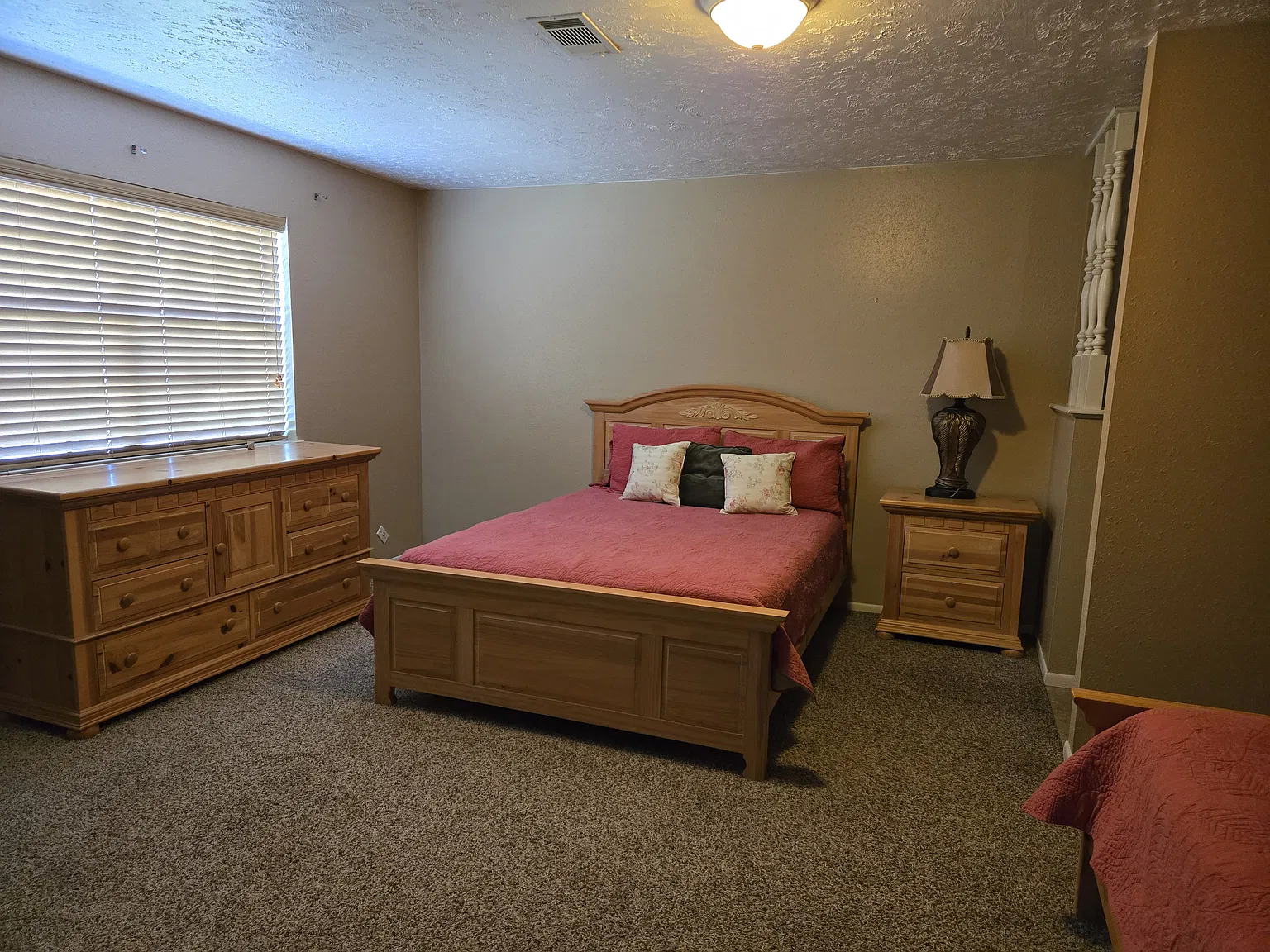 3 bed, 1629 sqft, $1,600 — Photo 4
