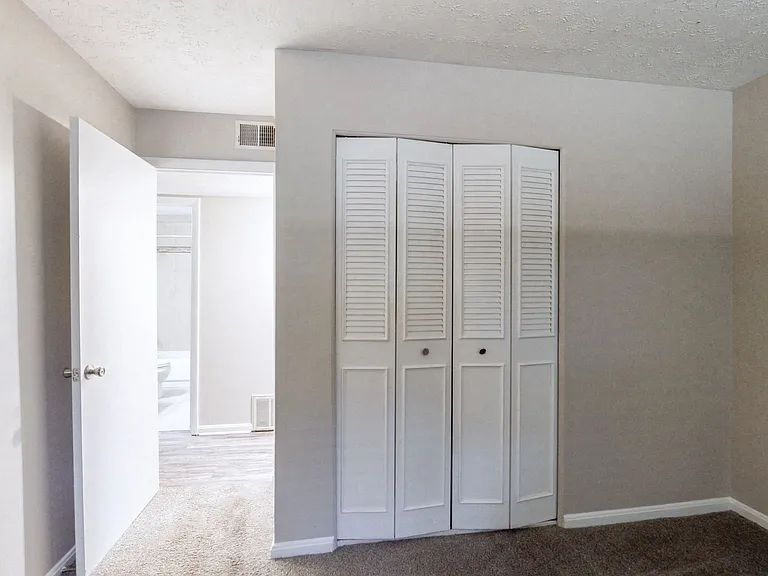 St. Francis Apartments — Photo 23
