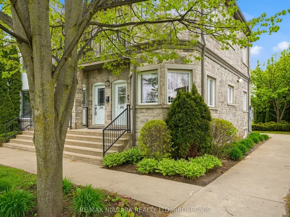 6045 Dunn St #106, Niagara Falls, ON L2G 2P2