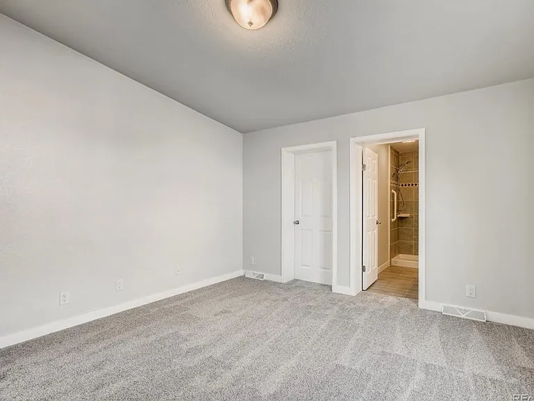 2503 Carriage Dr — Photo 15