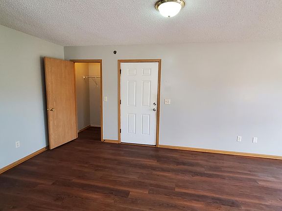 3rd image of 2227 5th Ave S #301