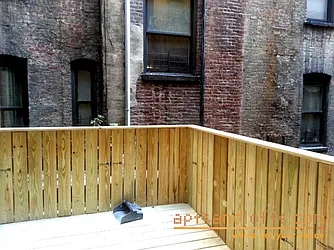 Rented by aptsandlofts.com