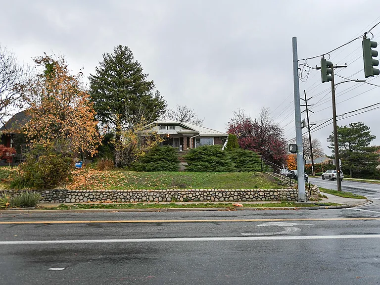 2697 S Highland Dr — Photo 19