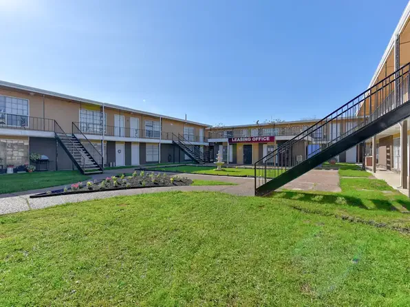 Schroeder Apartments