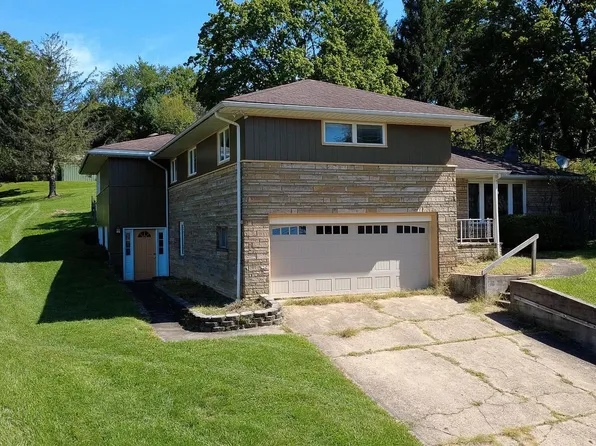 5 Riley St, Morgantown, WV 26505