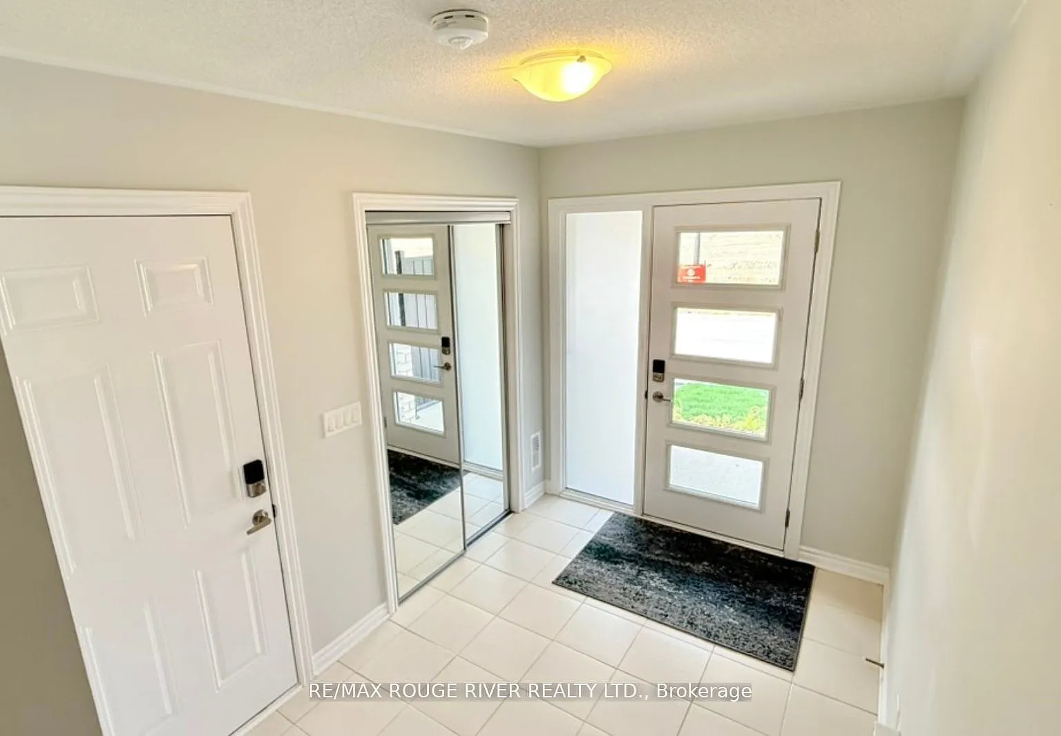 2 bed, $2,500 — Photo 3