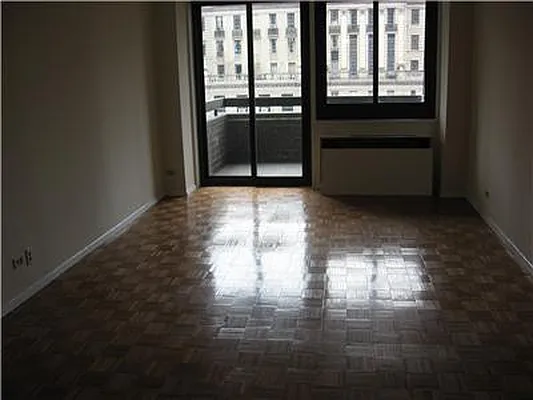 Rented by RELO REDAC INC. | media 3