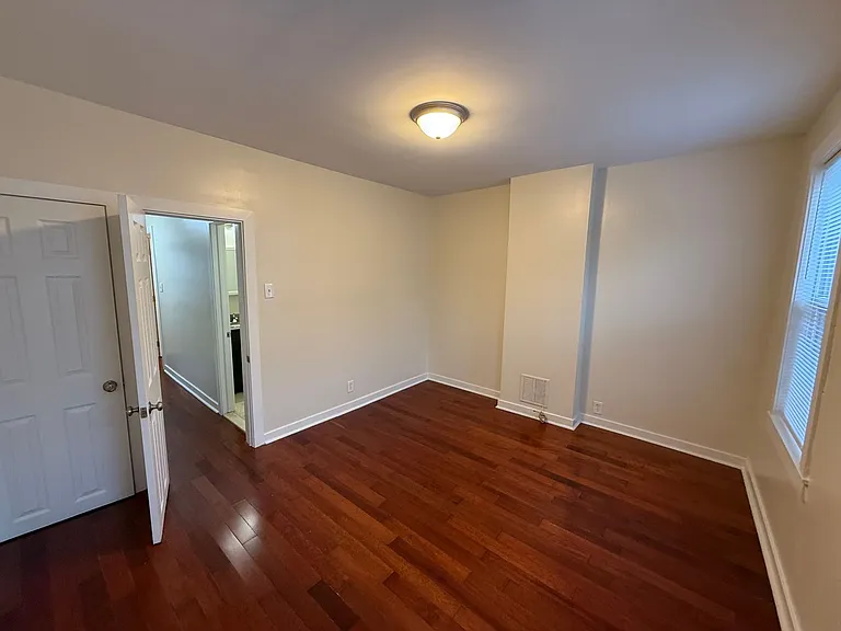 1304 N 25th St — Photo 5