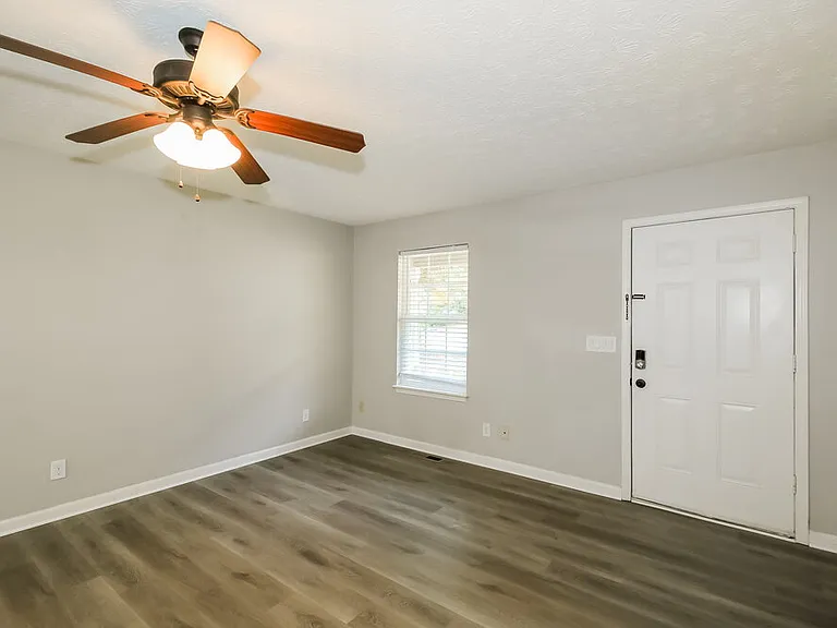 1169 Granite Ln — Photo 5