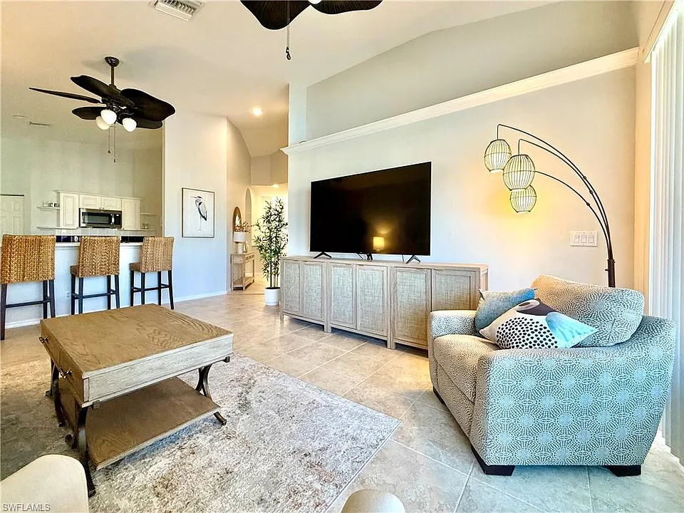 6325 Wilshire Pines Cir #308