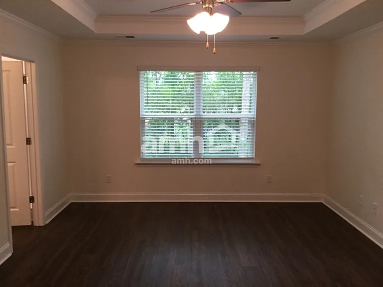 218 Swan Dr — Photo 11