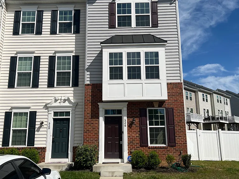 526 River Crest Way — Photo 2