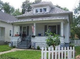 26 Miller Ave, Aurora, IL 60505