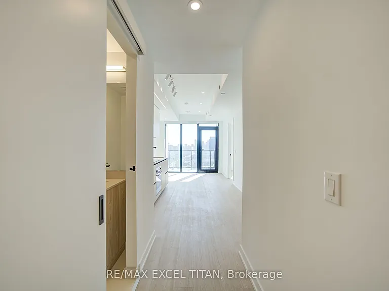 699 Sheppard Ave E #1115 — Photo 12