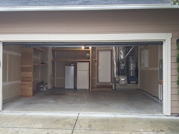 4th image of 9929 184th St E #20