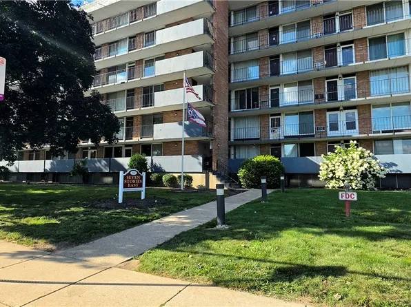2331 E Market St APT 424, Akron, OH 44312