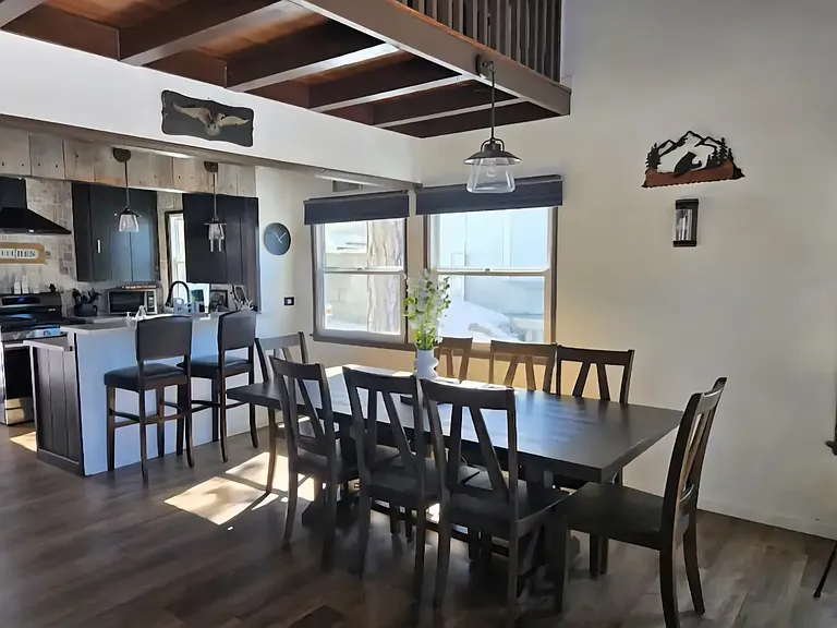 520 Emerald Dr — Photo 11