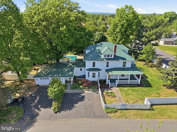 2nd image of 9026 Sudley Rd