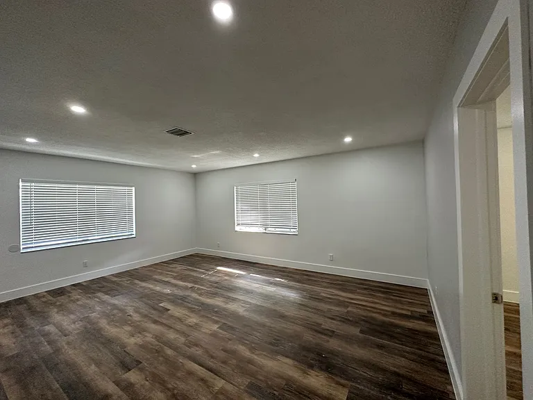 3315 SW 15th Ave #0 — Photo 17