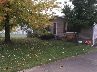 6709 Wellington Dr, Muscatine, IA 52761