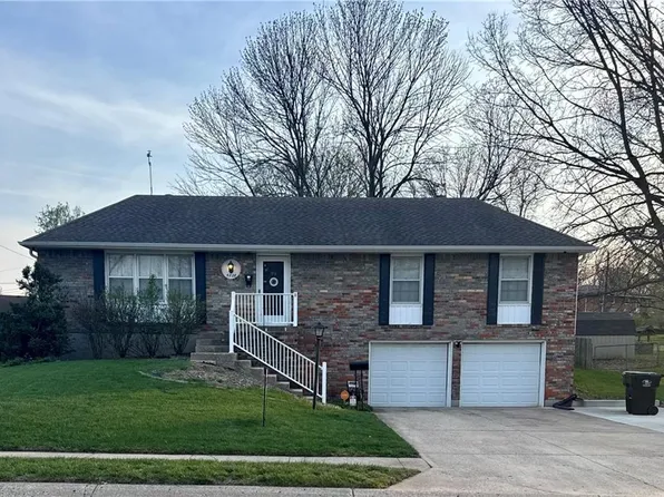 4228 S Stayton Ave, Independence, MO 64055