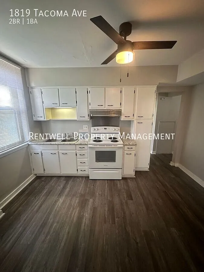 Updated 2-Bedroom Apartment with Modern Finishes — Photo 3