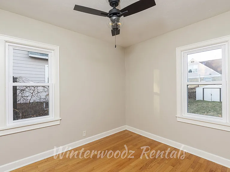 1405 Emilie St — Photo 6