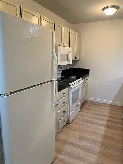 Building Photo - 23574 Pondview Pl