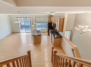 11923 Emery Village Dr N, Champlin, MN 55316