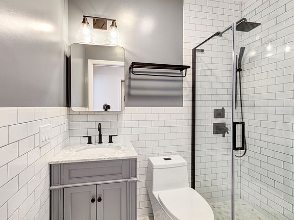 2nd image of 355 7th St APT 3R