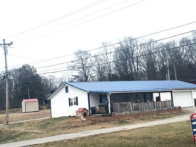 20 Roberts Rd photo 1