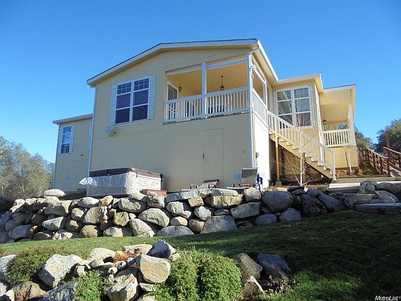 2nd image of 5572 Manzanita Ln