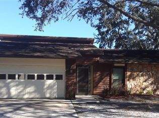 714 Sandy Creek Dr, Brandon, FL 33511