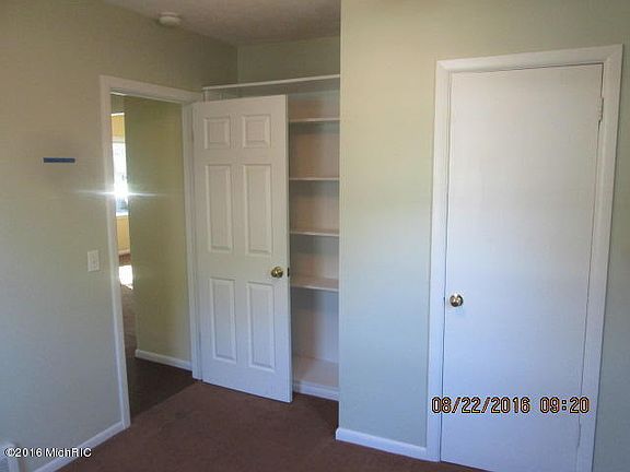 5th image of 3803 Flamingo Ave SW