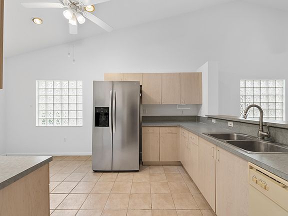 4th image of 12838 HAMPTON LAKES Circle