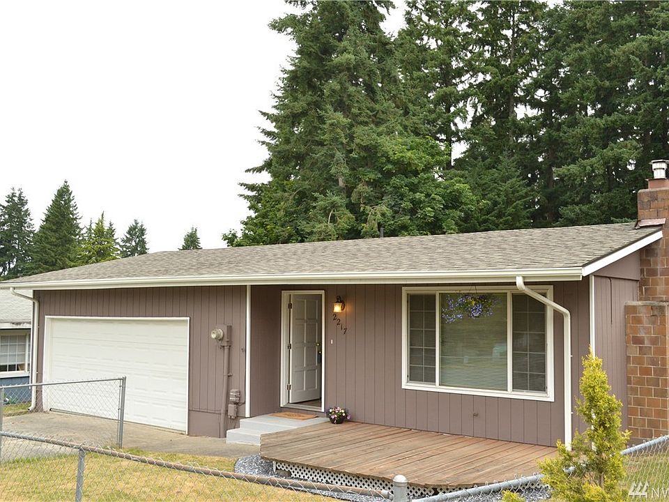 1st image of 2217 E 72nd St