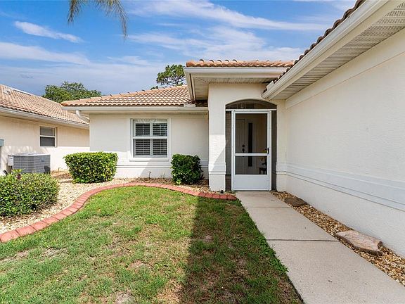 3rd image of 8466 Gateway Ct