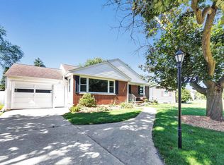 975 Coppens Rd, Green Bay, WI 54303