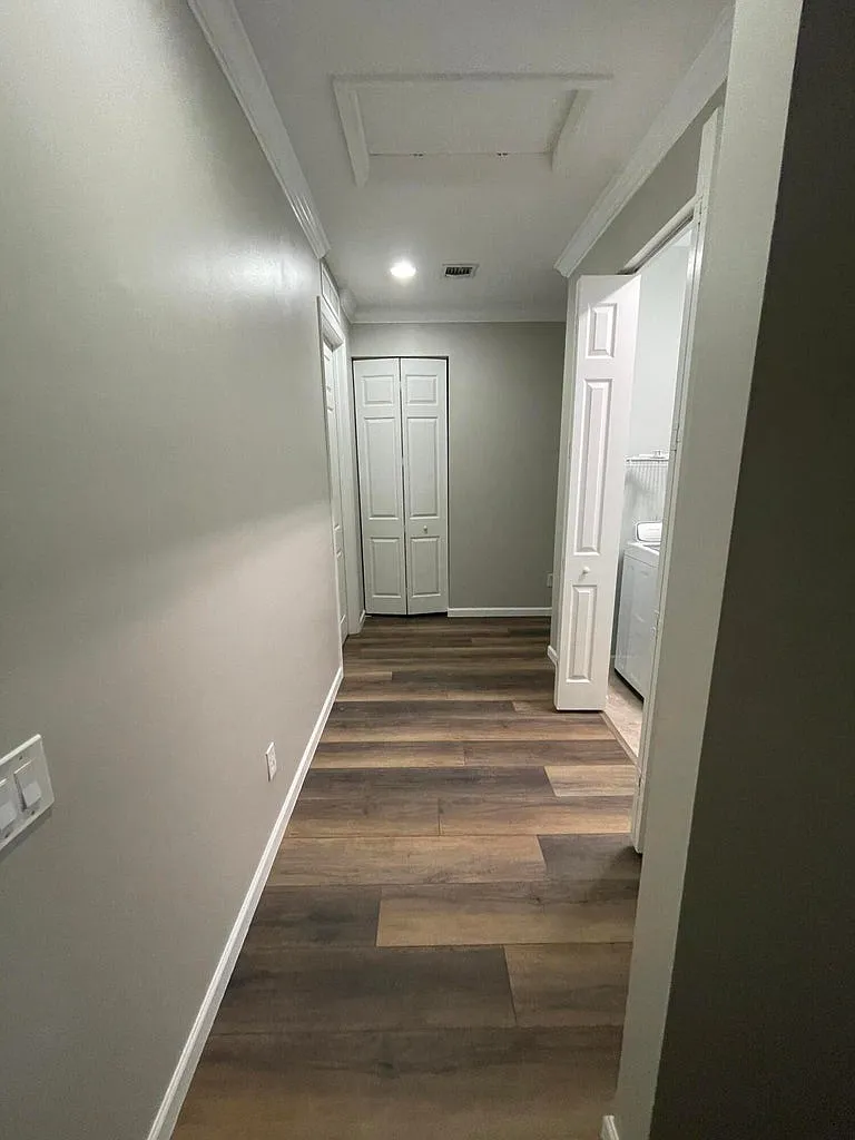 3 bed, 2988 sqft, $4,000 — Photo 3