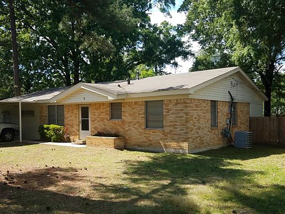 3rd image of 9 Wisteria Dr