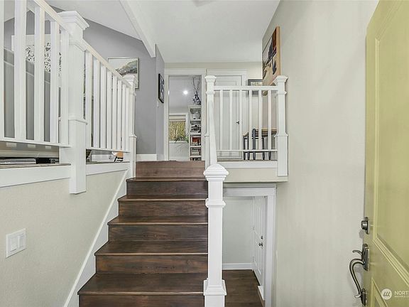3rd image of 18207 NE 191st Street