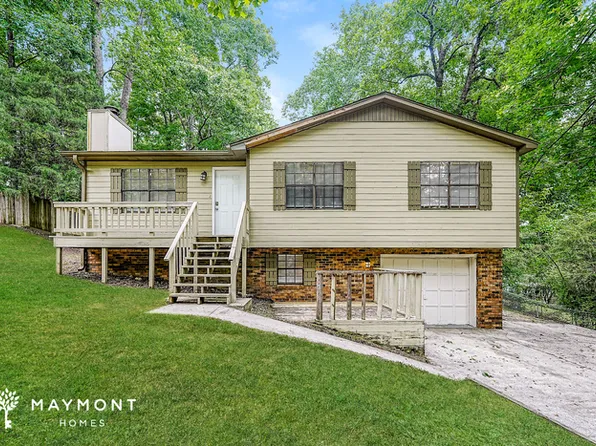 6836 Markham Dr, Trussville, AL 35173