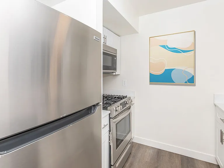 Skyline Lofts — Photo 16