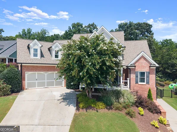 2024 Democracy Dr, Buford, GA 30519
