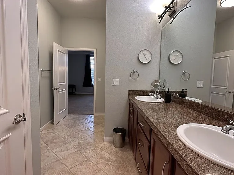 7865 Vallagio Ln #303 — Photo 18
