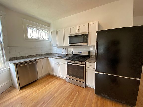 2nd image of 2621 Colfax Ave S #1
