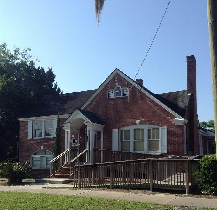 1st image of 4236 Saint Johns Ave