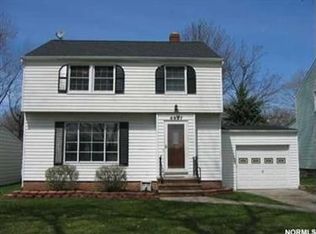 4907 Farnhurst Rd, Lyndhurst, OH 44124