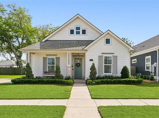 11 Magnolia Pl, Jefferson, LA 70121