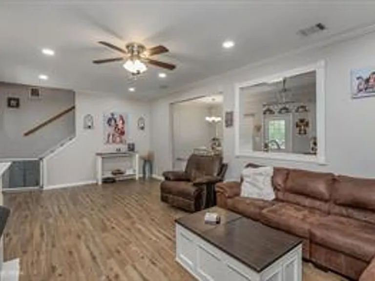 6339 Westwood Rd — Photo 4